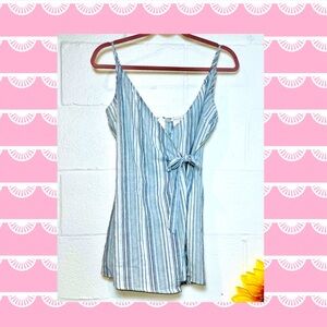 Jenn & Jo Size Medium Blue and White Striped Romper